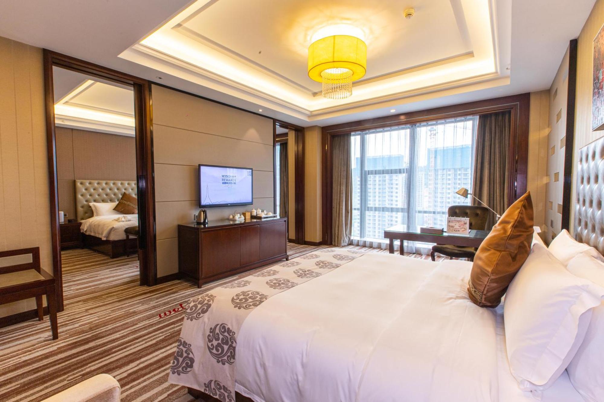 Wyndham Grand Plaza Royale Chenzhou Hotel Bagian luar foto