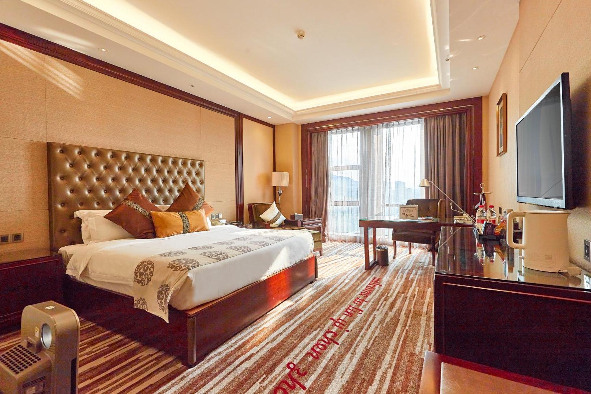 Wyndham Grand Plaza Royale Chenzhou Hotel Bagian luar foto