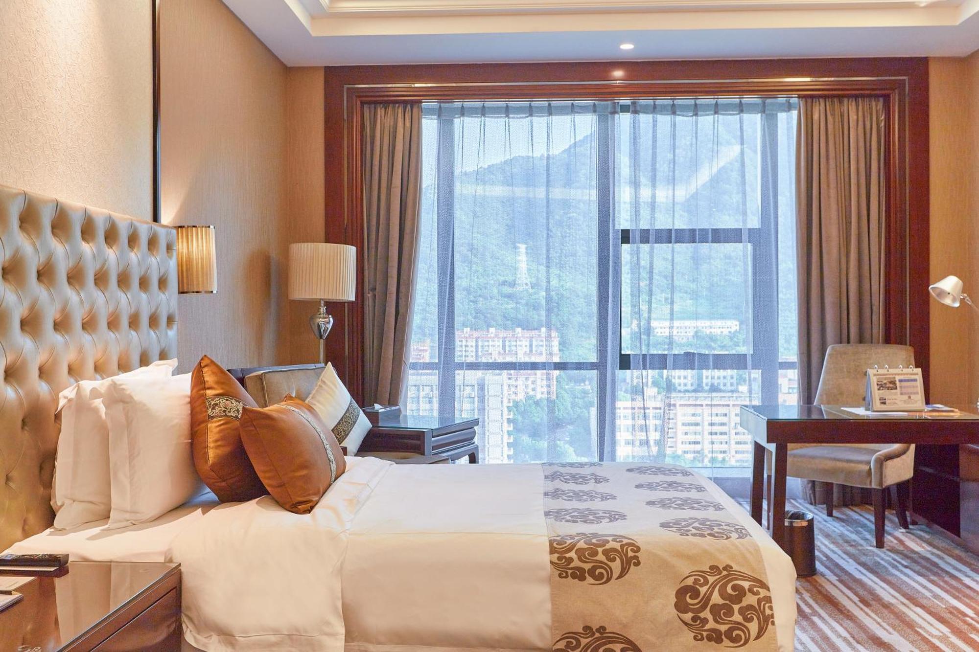 Wyndham Grand Plaza Royale Chenzhou Hotel Bagian luar foto
