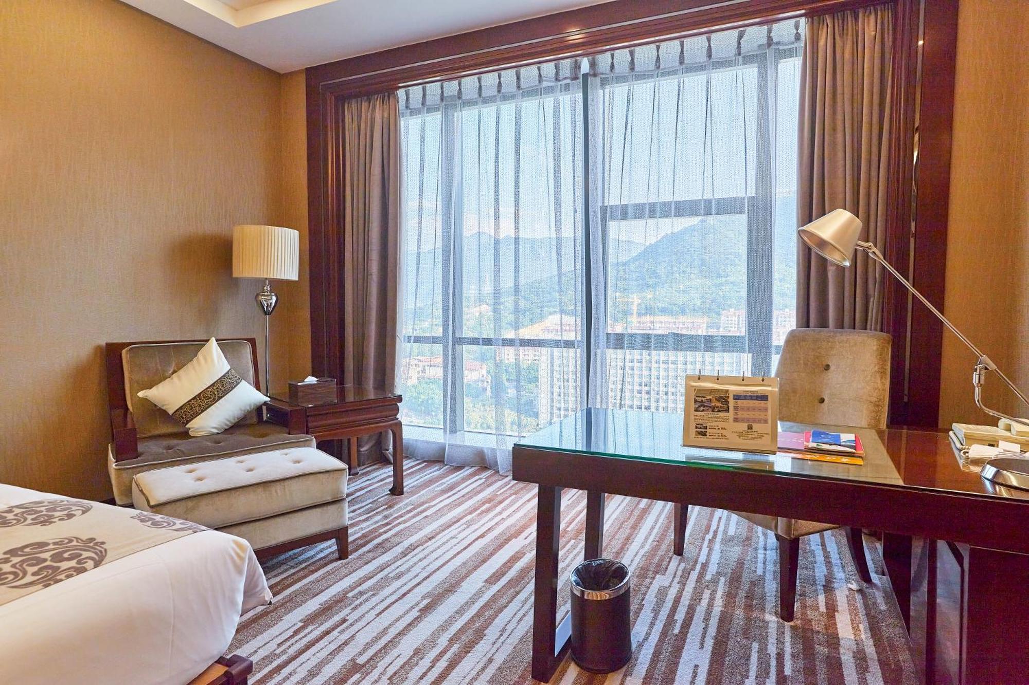 Wyndham Grand Plaza Royale Chenzhou Hotel Bagian luar foto