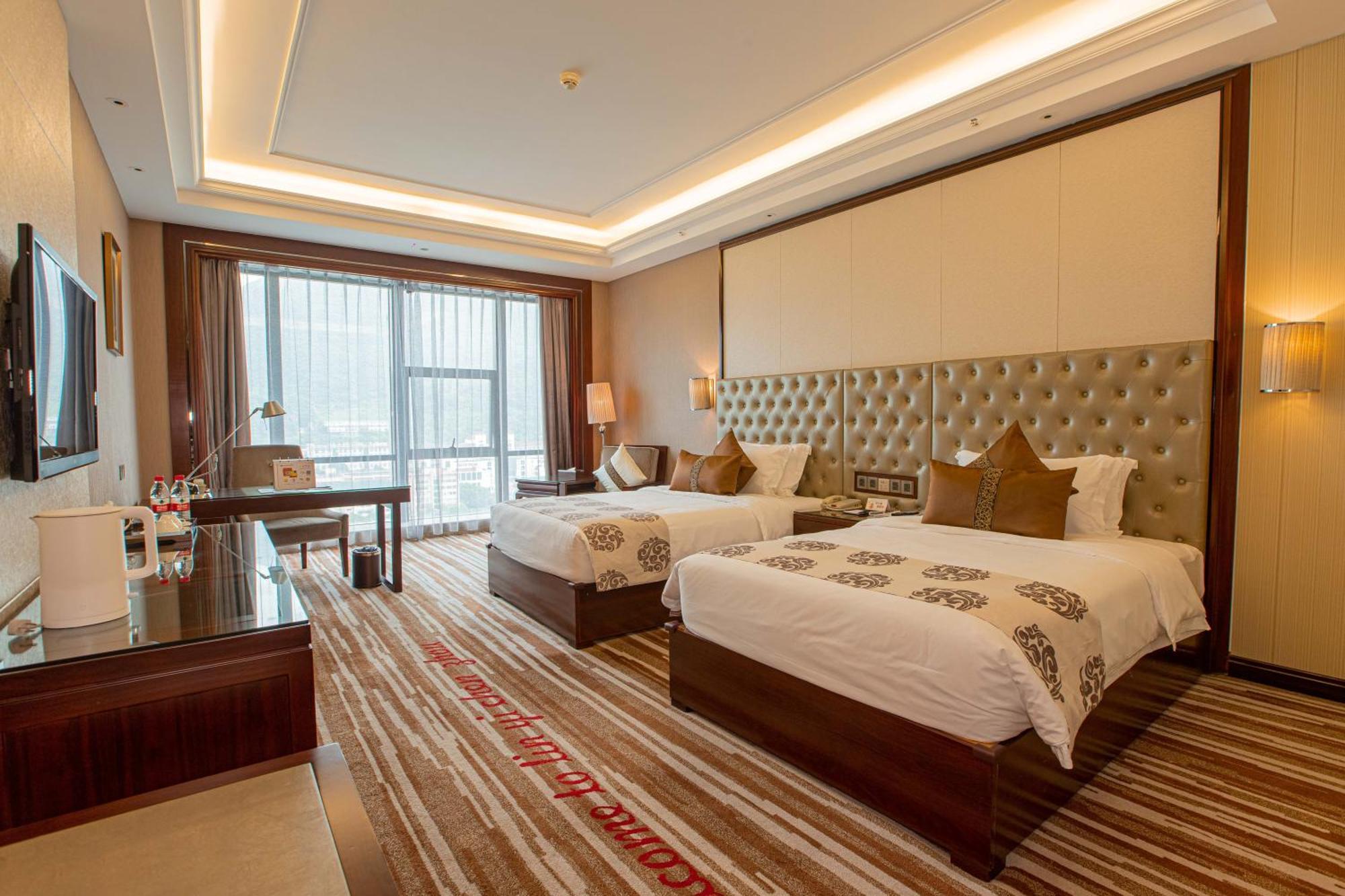 Wyndham Grand Plaza Royale Chenzhou Hotel Bagian luar foto