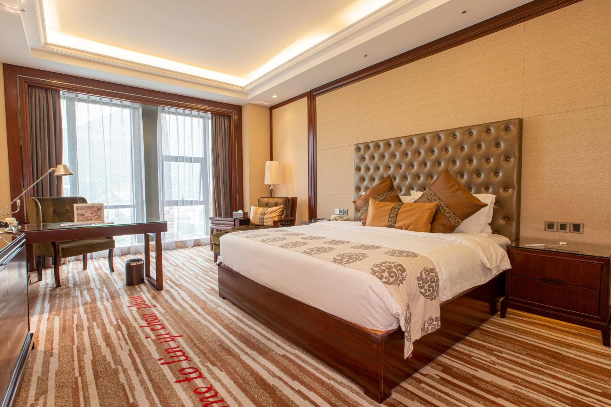 Wyndham Grand Plaza Royale Chenzhou Hotel Bagian luar foto