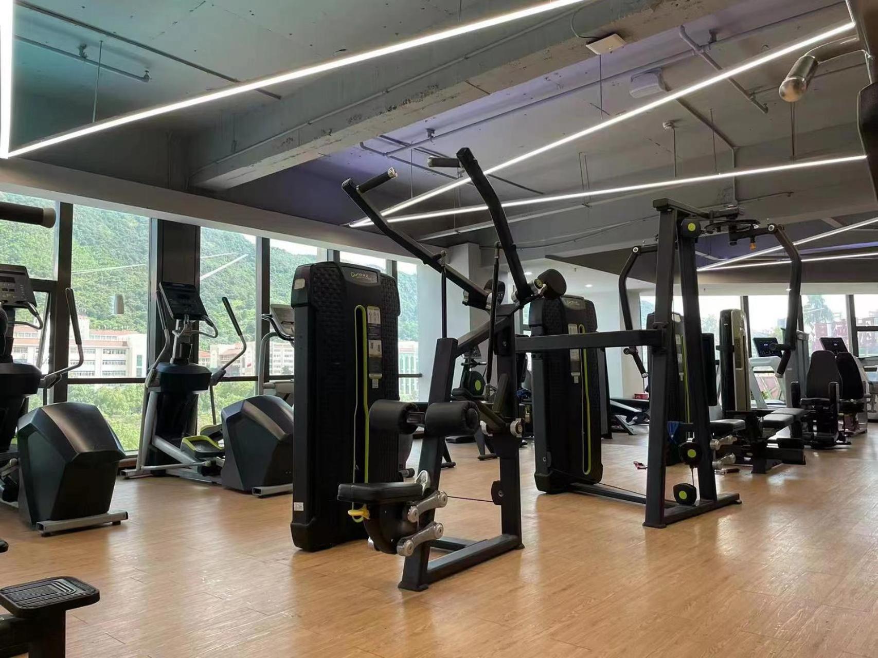 Wyndham Grand Plaza Royale Chenzhou Hotel Bagian luar foto