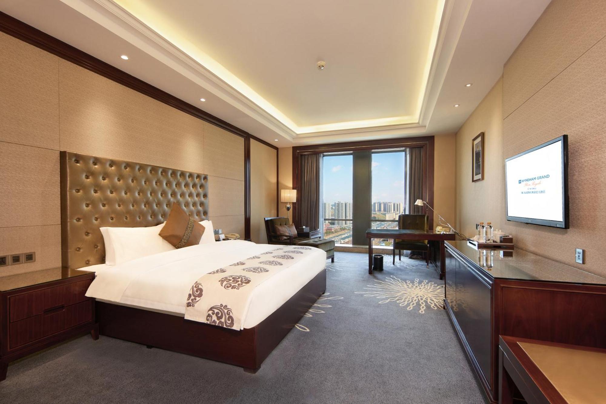 Wyndham Grand Plaza Royale Chenzhou Hotel Bagian luar foto