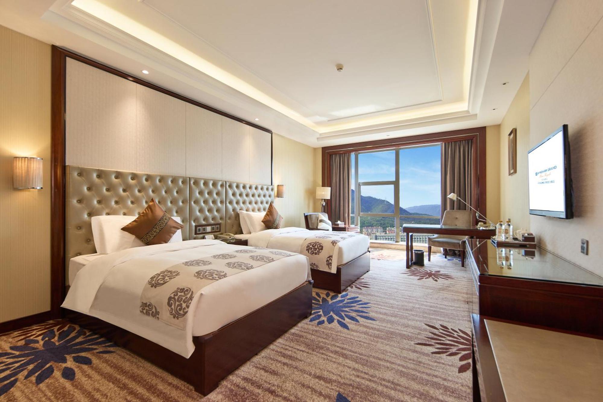 Wyndham Grand Plaza Royale Chenzhou Hotel Bagian luar foto
